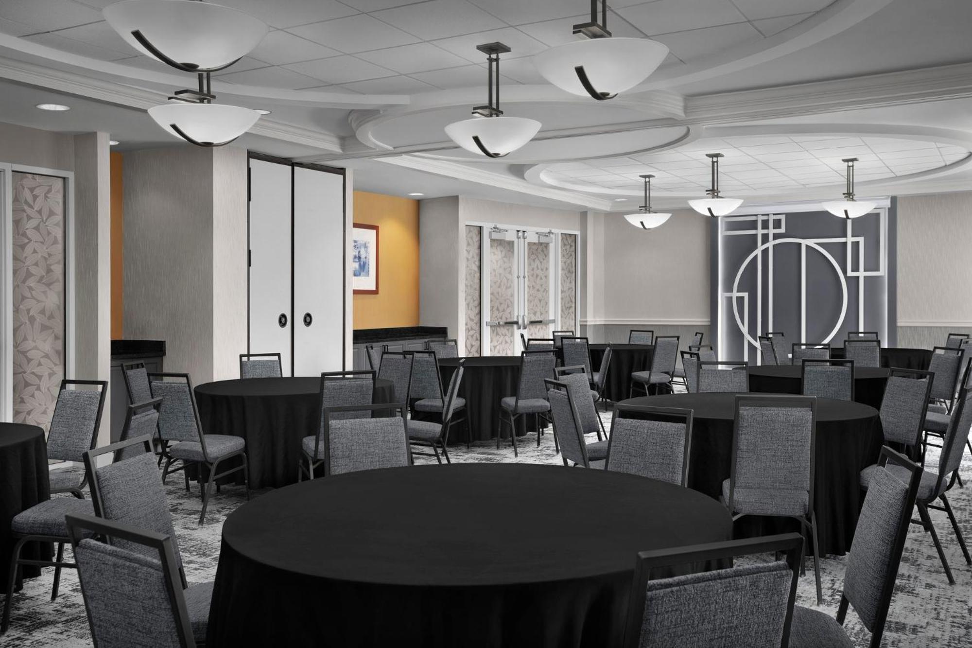 Indigo Jacksonville-deerwood Park By Ihg