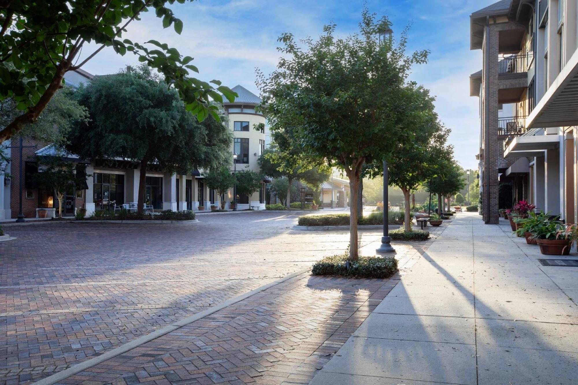 Indigo Jacksonville-deerwood Park By Ihg Hotel 3*