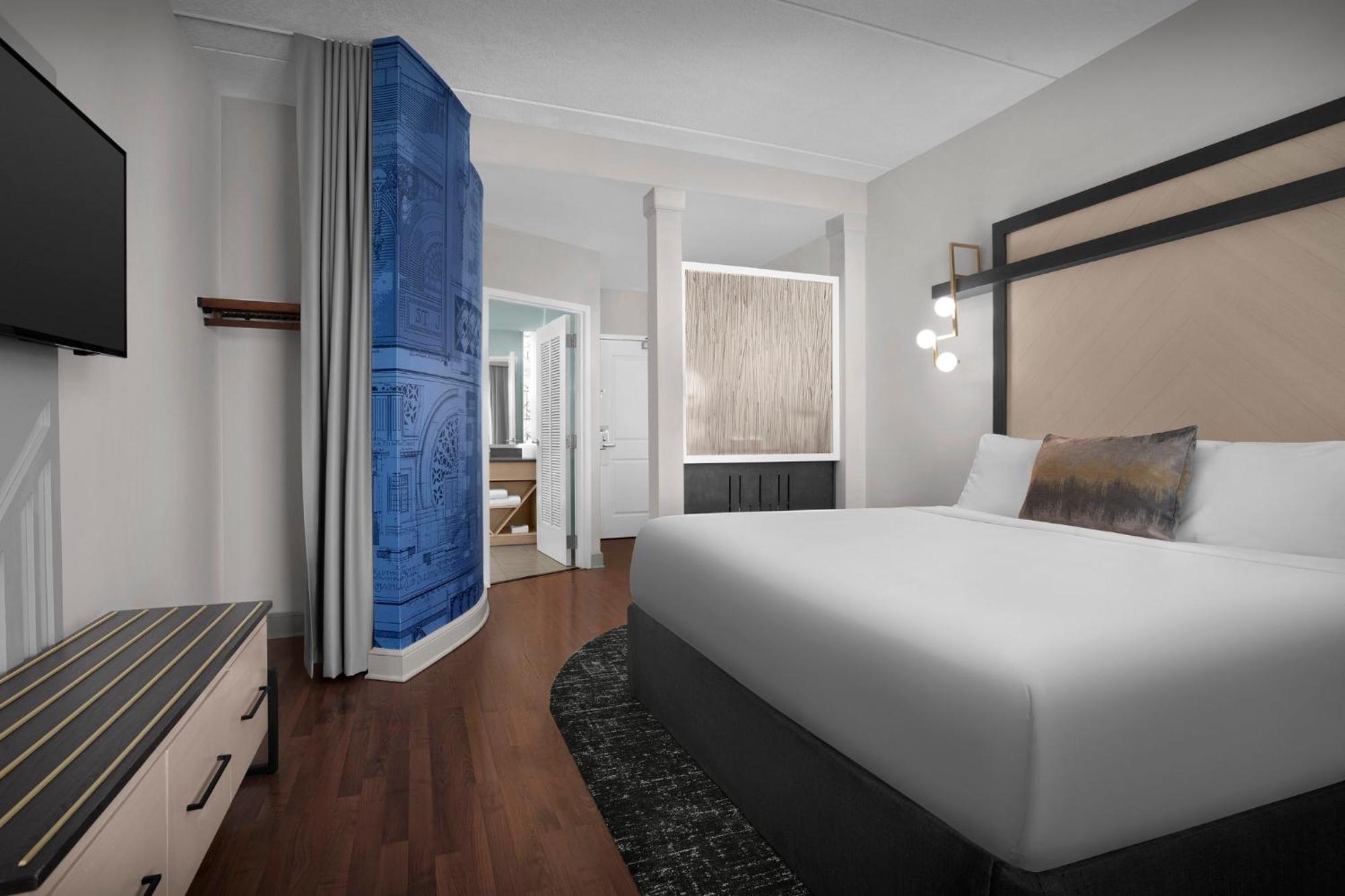 Indigo Jacksonville-deerwood Park By Ihg Hotel Jacksonville