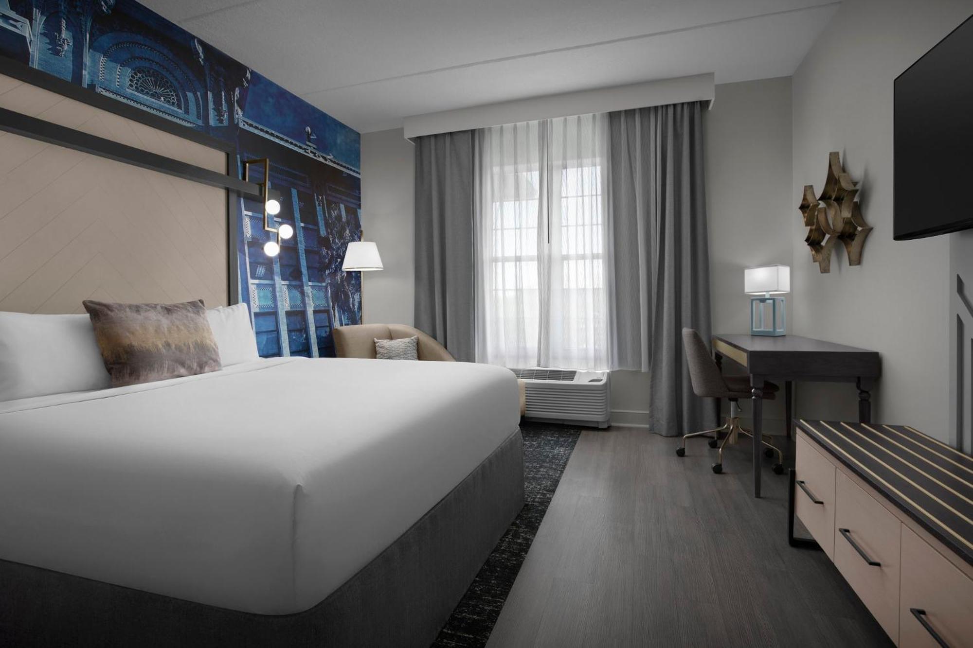 Indigo Jacksonville-deerwood Park By Ihg Hotel Jacksonville