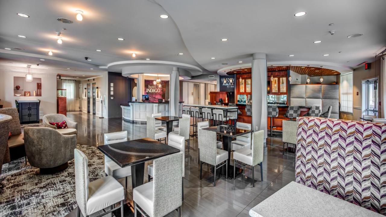 Indigo Jacksonville-deerwood Park By Ihg Hotel 3*
