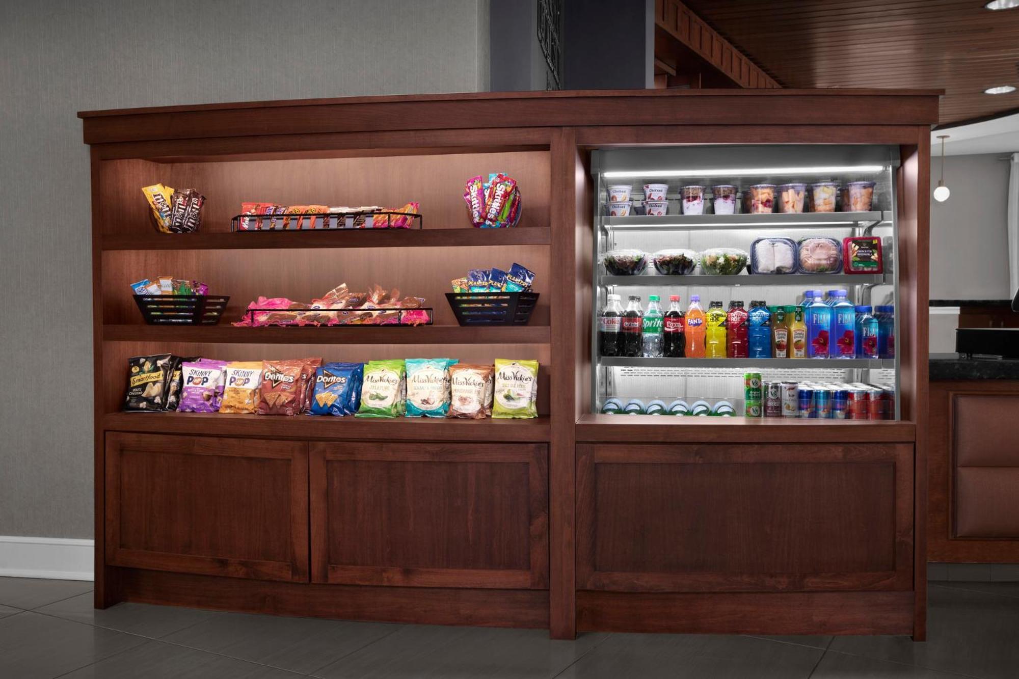 Hotel Indigo Jacksonville-deerwood Park By Ihg 3*