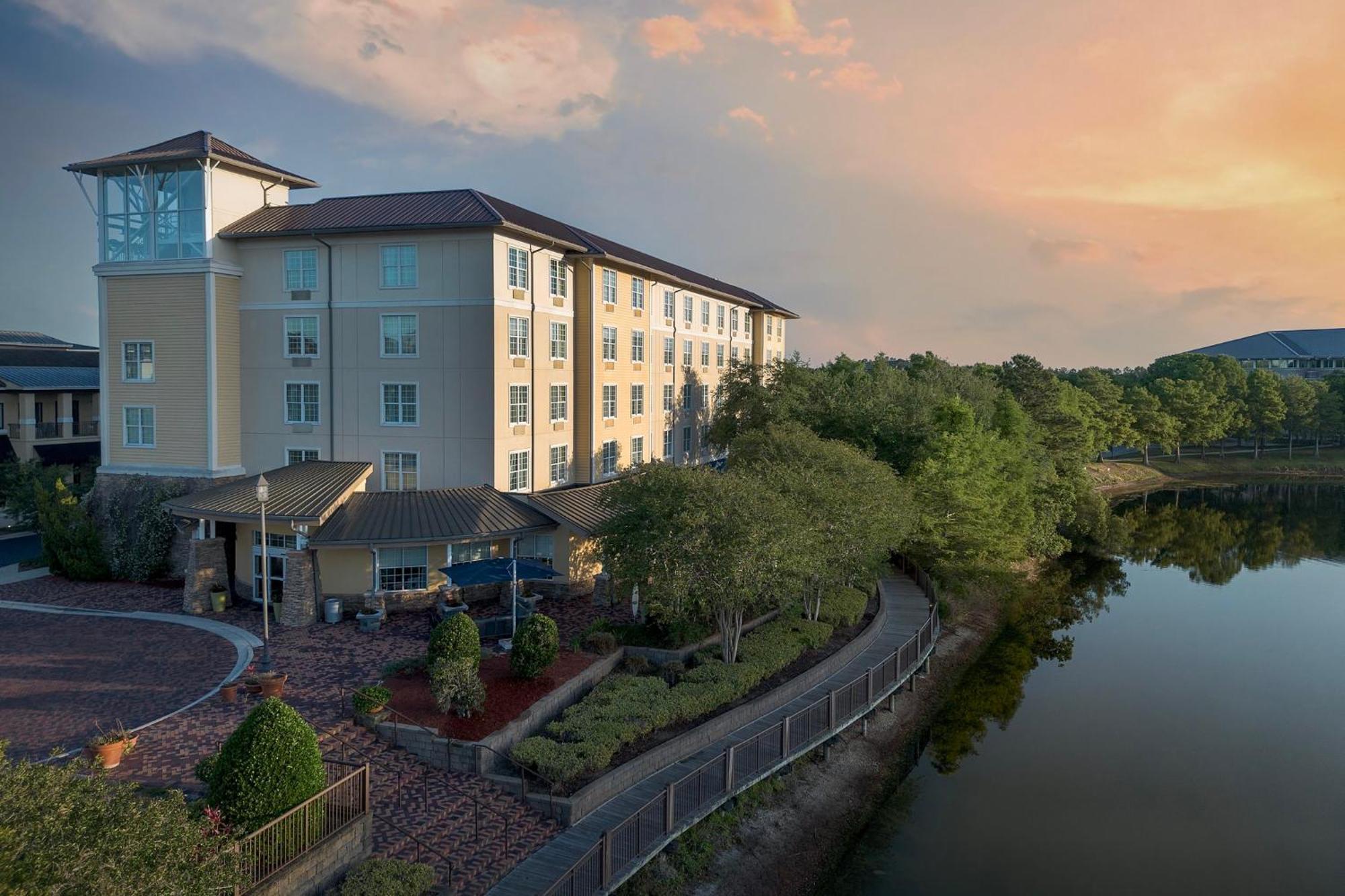Hotel Indigo Jacksonville-deerwood Park By Ihg 3*