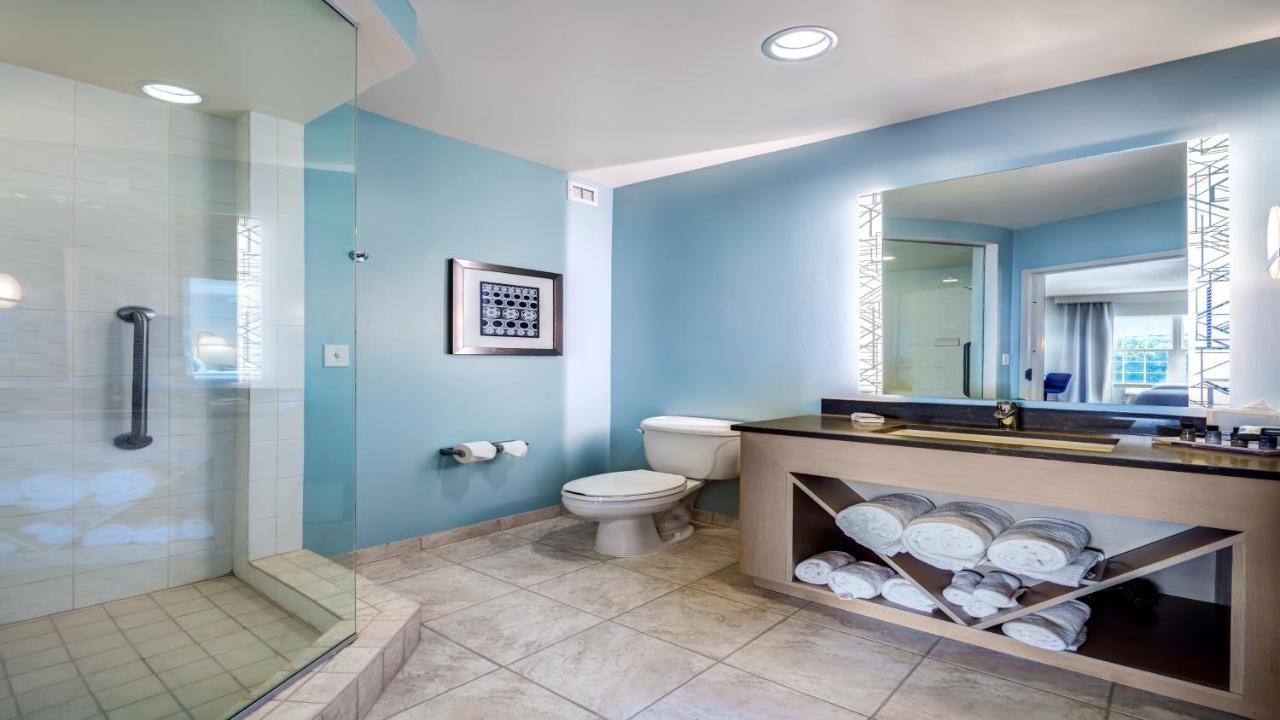 Indigo Jacksonville-deerwood Park By Ihg Hotel Jacksonville