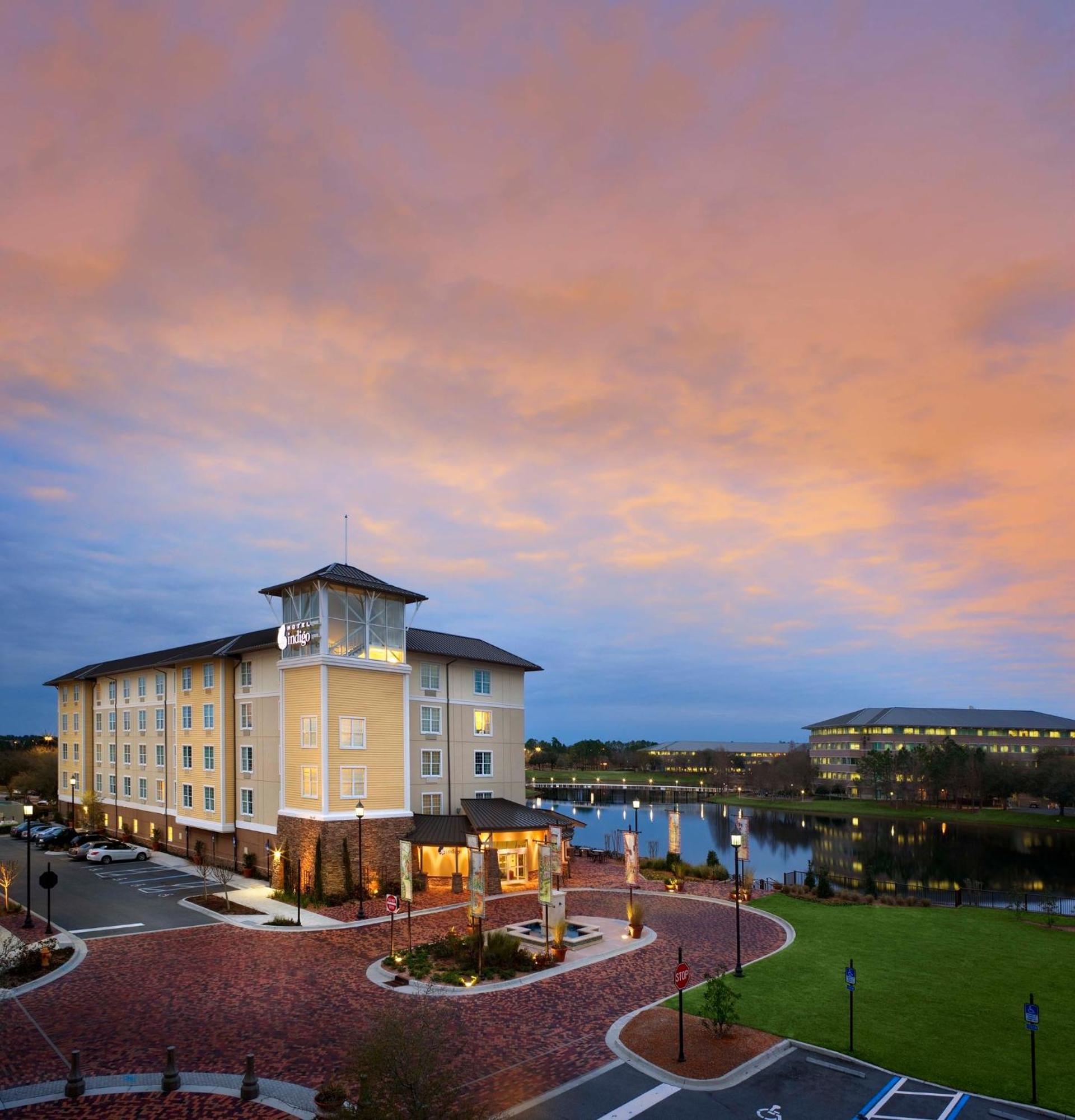 Indigo Jacksonville-deerwood Park By Ihg Hotel